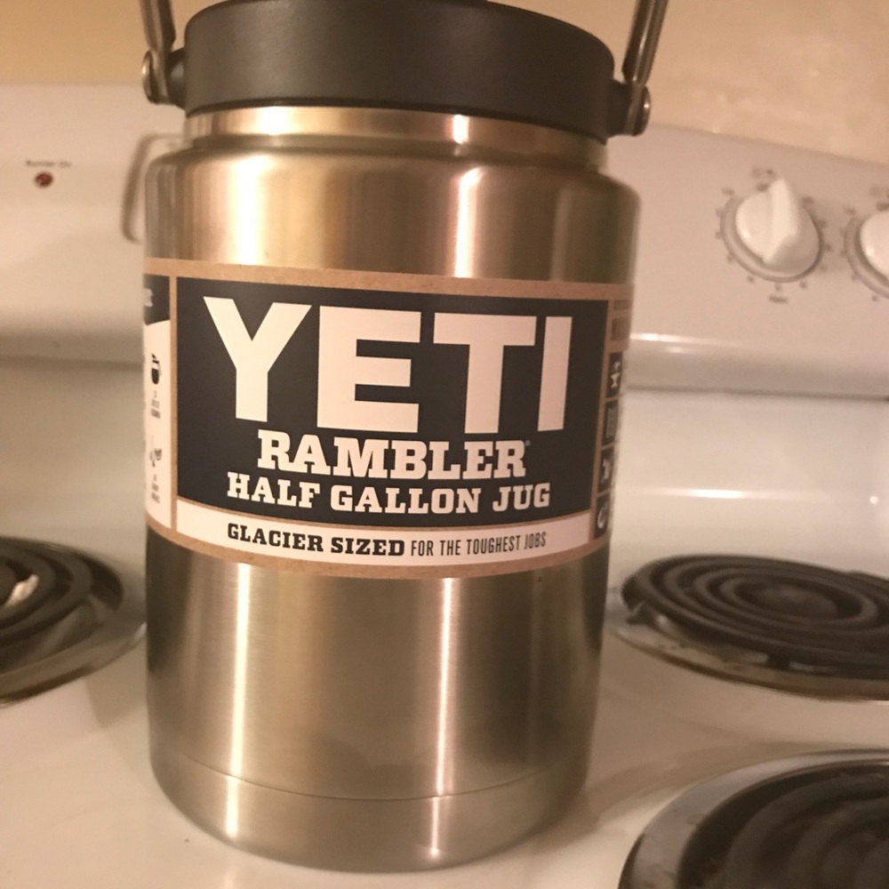 Half gallon yeti jug